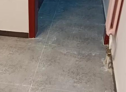 香格里拉瓷砖空鼓维修公司分享下香格里拉地砖空鼓了怎么办